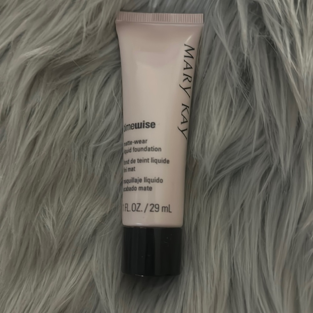 Mary Kay Timewise foundation Ivory 3